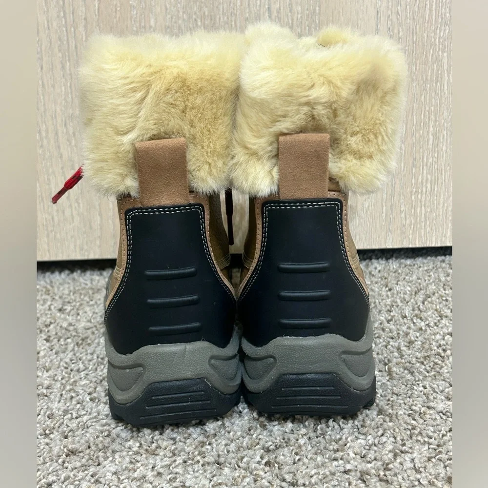 Clarks Mazlyn Arctic Duck Boots Women's Size 7.5 D Brown Leather Faux Fur Winter